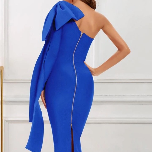 Blue bodycon dress - Picture 2 of 7